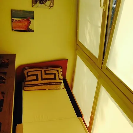 A Cozy Central Studio Apartment