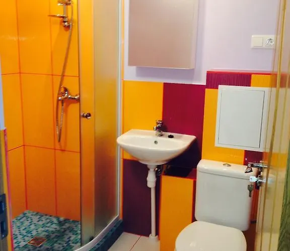 A Cozy Central Studio